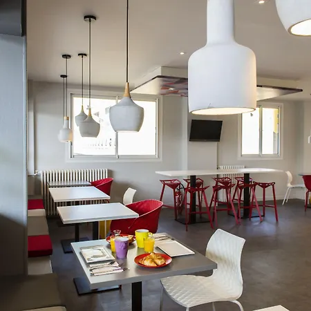 Отель Ibis Styles Centre Cathedrale