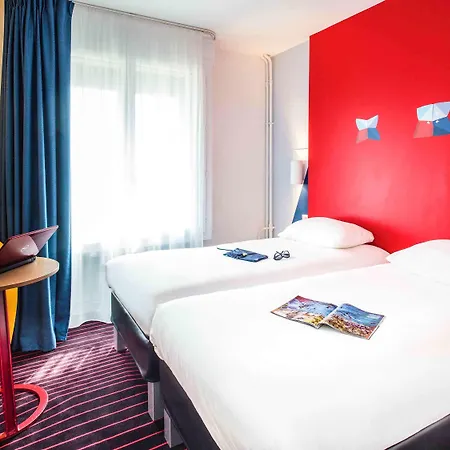 Отель Ibis Styles Centre Cathedrale 3*