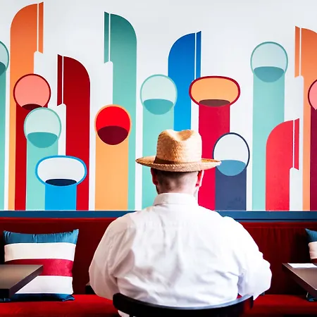 Ibis Styles Centre Cathédrale Hotel 3*