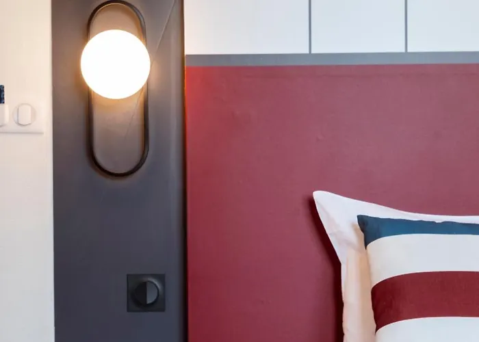 Ibis Styles Centre Cathedrale Отель 3*