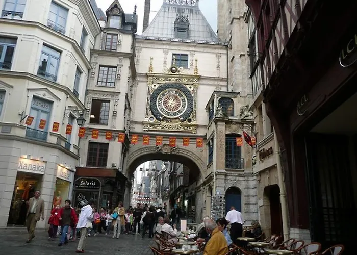 Отель Ibis Styles Centre Cathedrale 3*